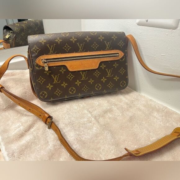 Louis Vuitton Saint Germain 24 monogram - Picture 1 of 17